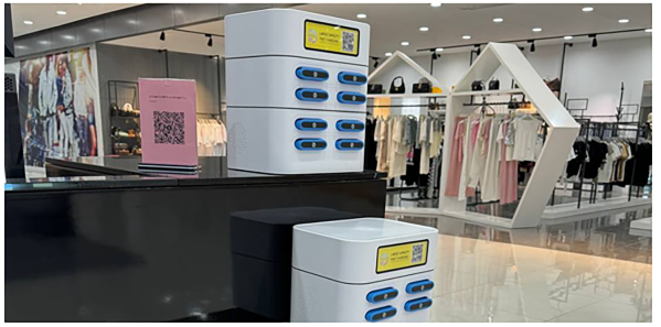 Aluminum alloy charger with good heat dissipation function Aluminum alloy charger with good heat dissipation function